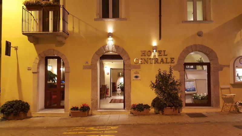 Hotel Centrale 4* Olbia